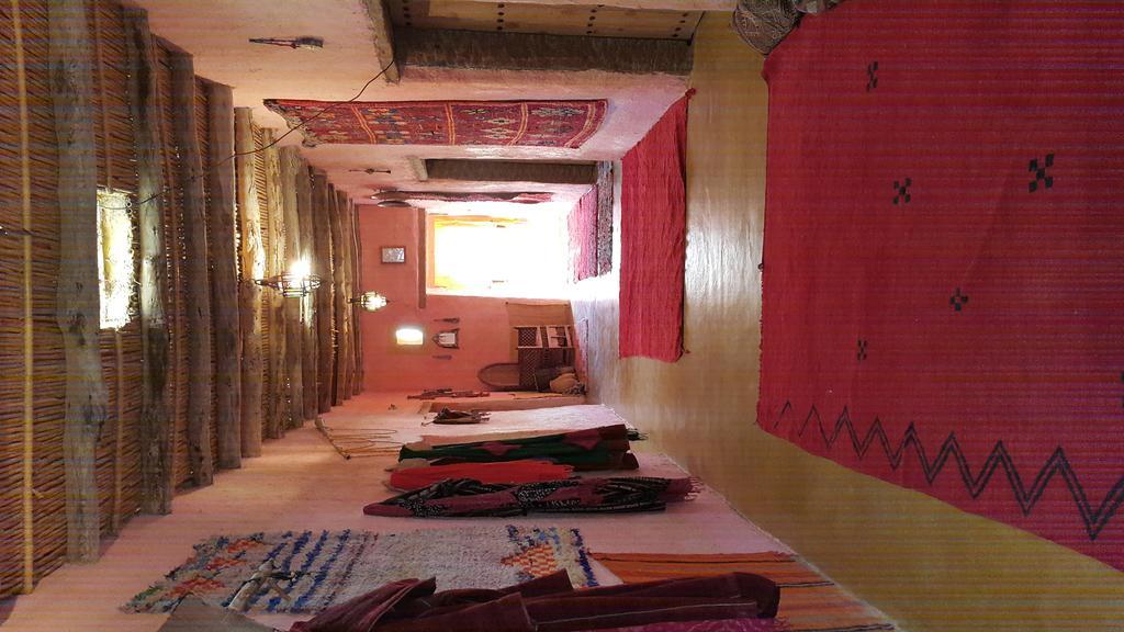 Auberge Chez Julia Merzouga Bagian luar foto