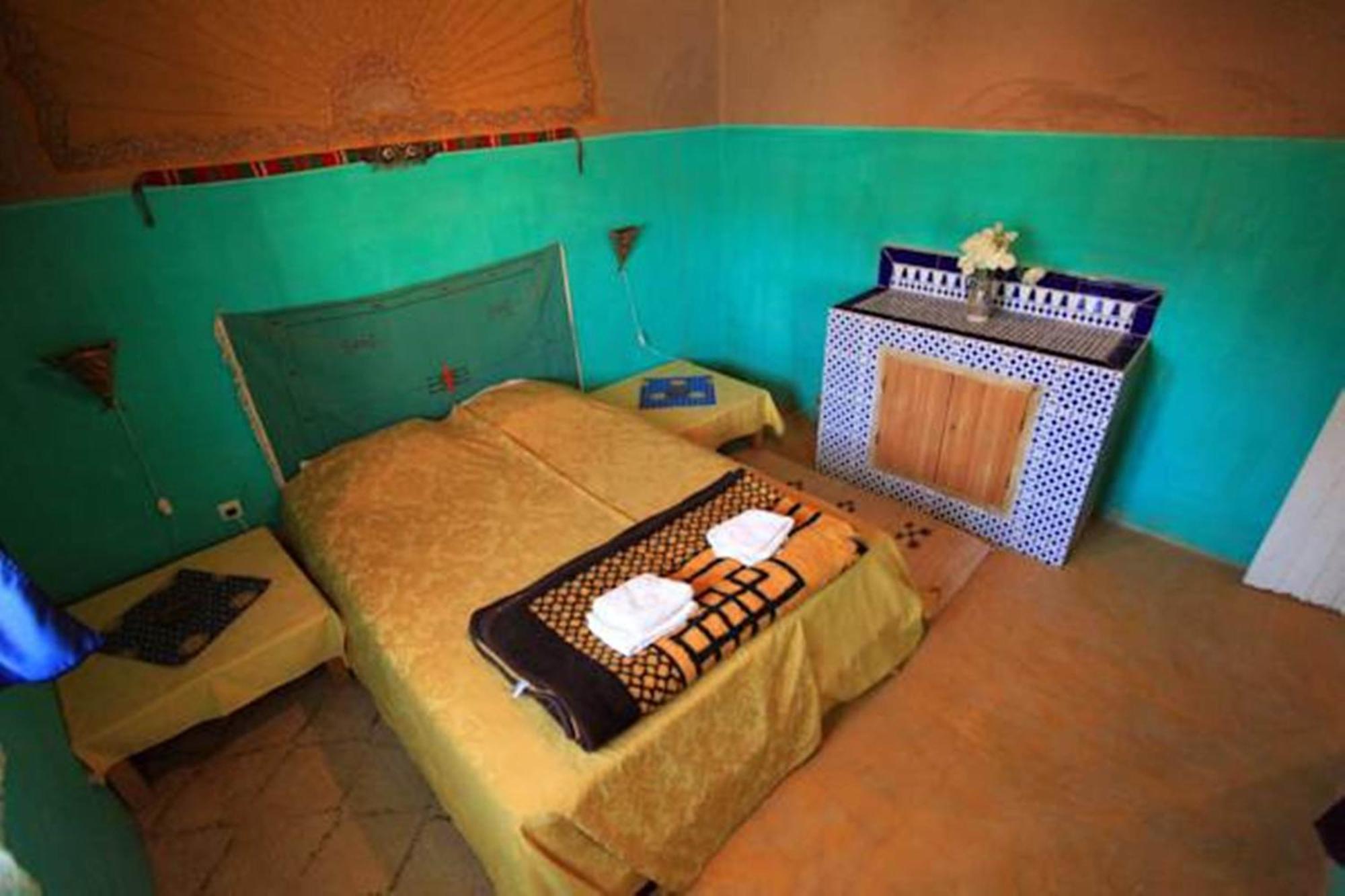 Auberge Chez Julia Merzouga Bagian luar foto