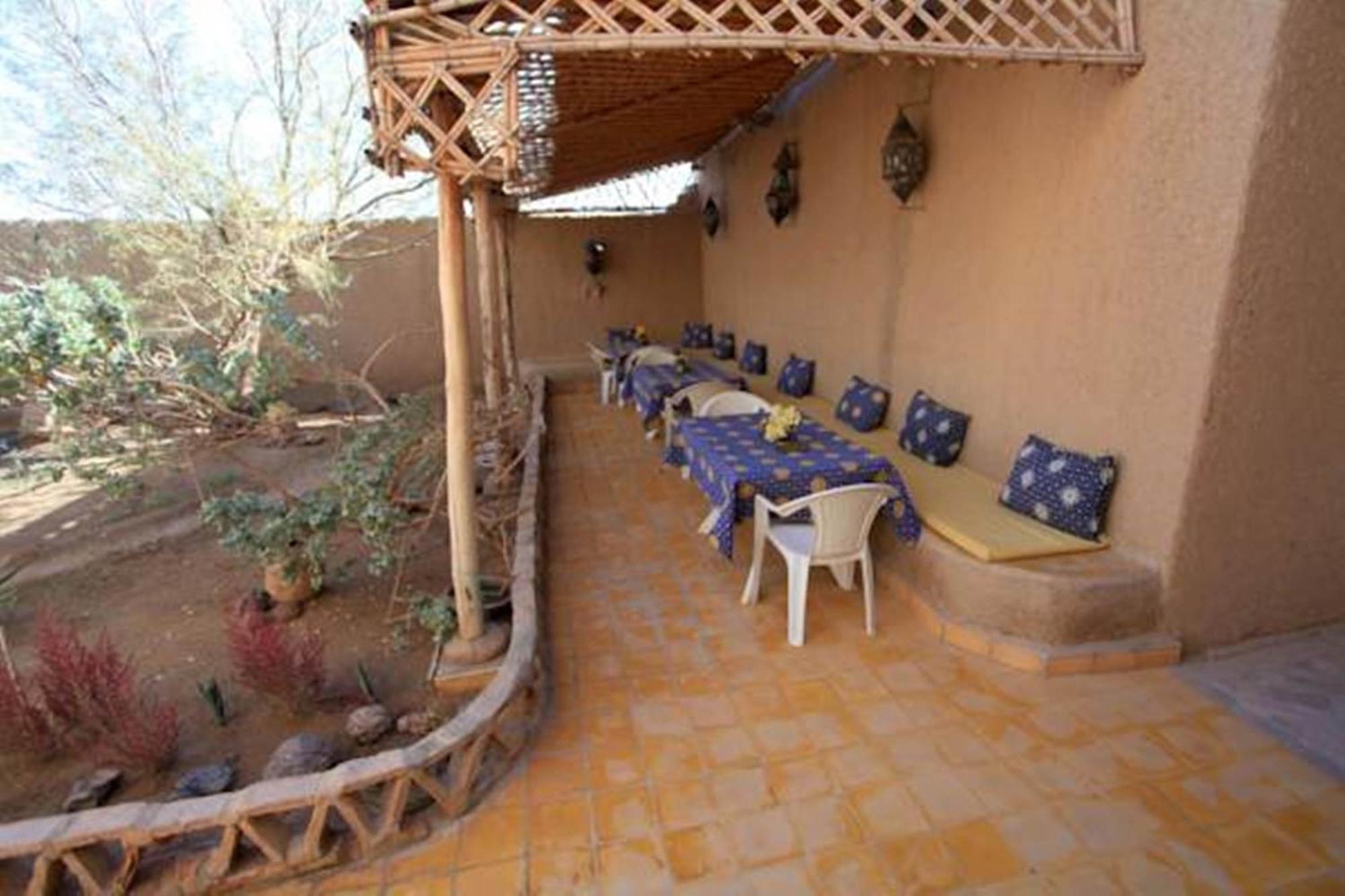 Auberge Chez Julia Merzouga Bagian luar foto