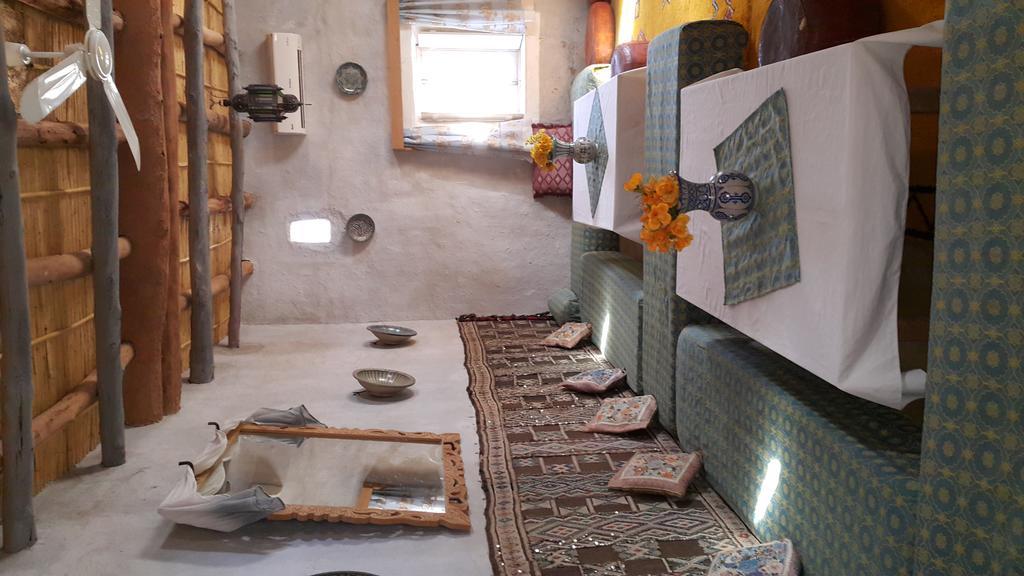 Auberge Chez Julia Merzouga Ruang foto