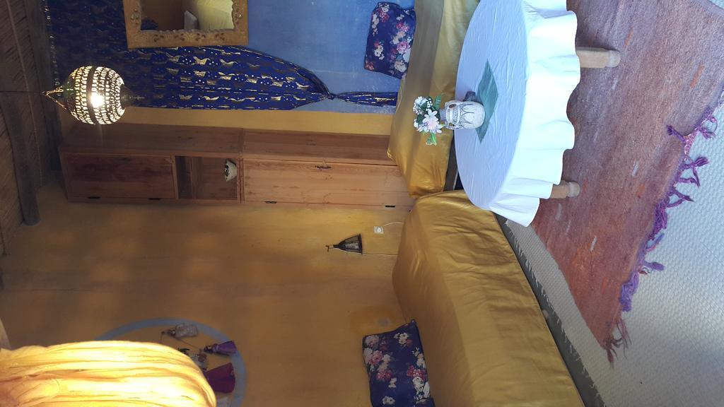 Auberge Chez Julia Merzouga Bagian luar foto