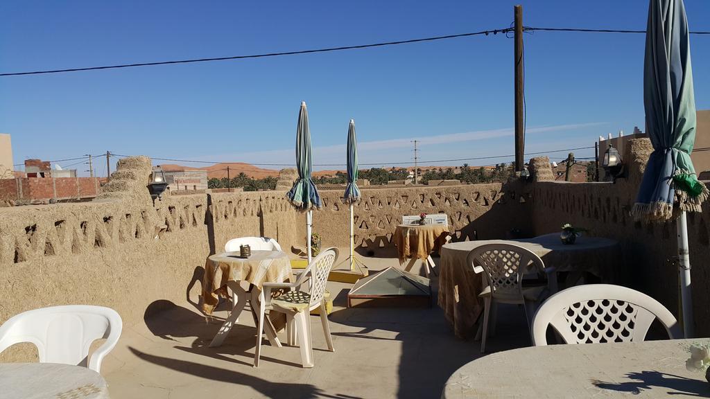 Auberge Chez Julia Merzouga Bagian luar foto