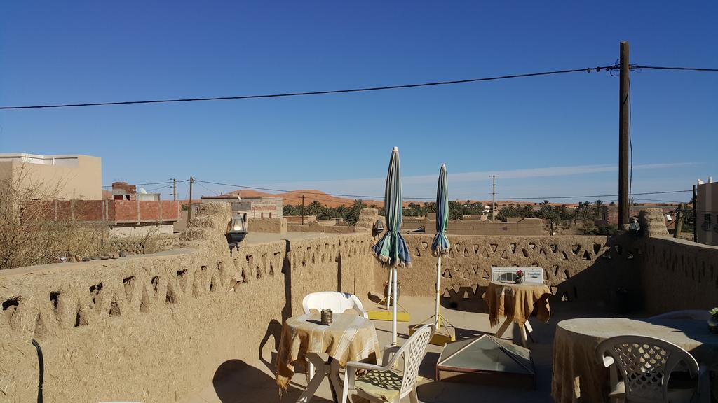 Auberge Chez Julia Merzouga Bagian luar foto