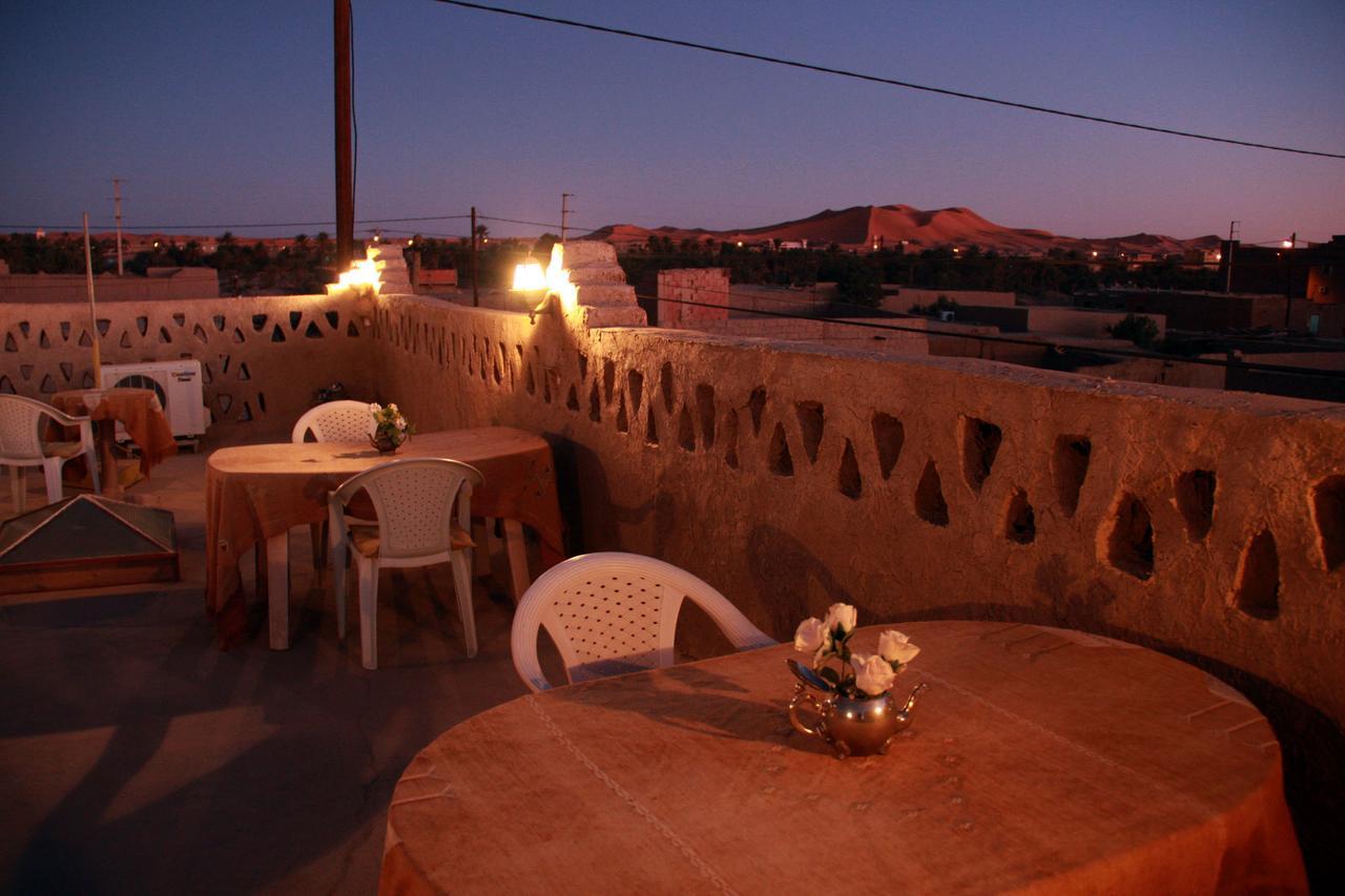 Auberge Chez Julia Merzouga Bagian luar foto